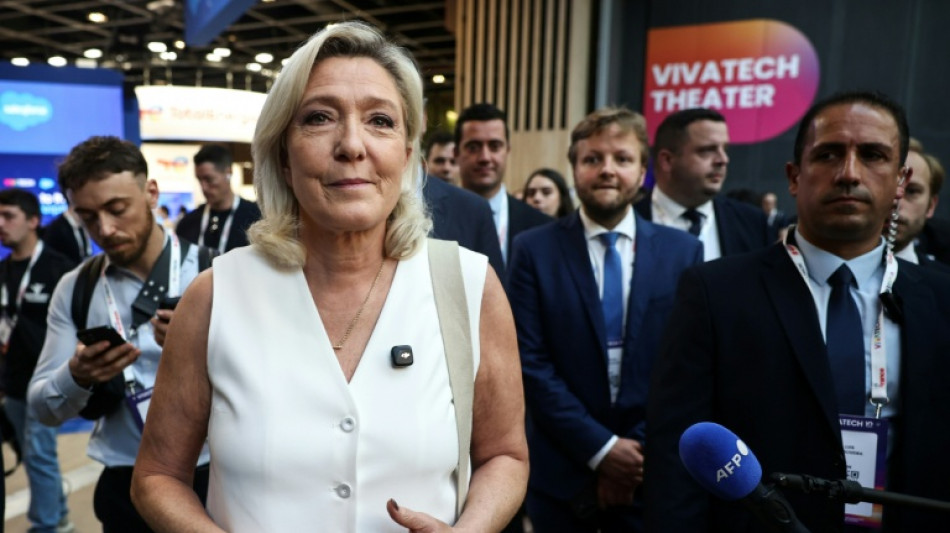 Robots, souverainet&eacute; et climatisation: Le Pen et M&eacute;lenchon en tour de chauffe &agrave; Vivatech