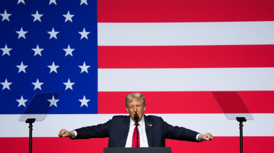 Trump exhorte les g&eacute;n&eacute;raux &agrave; combattre "l'ennemi de l'int&eacute;rieur"