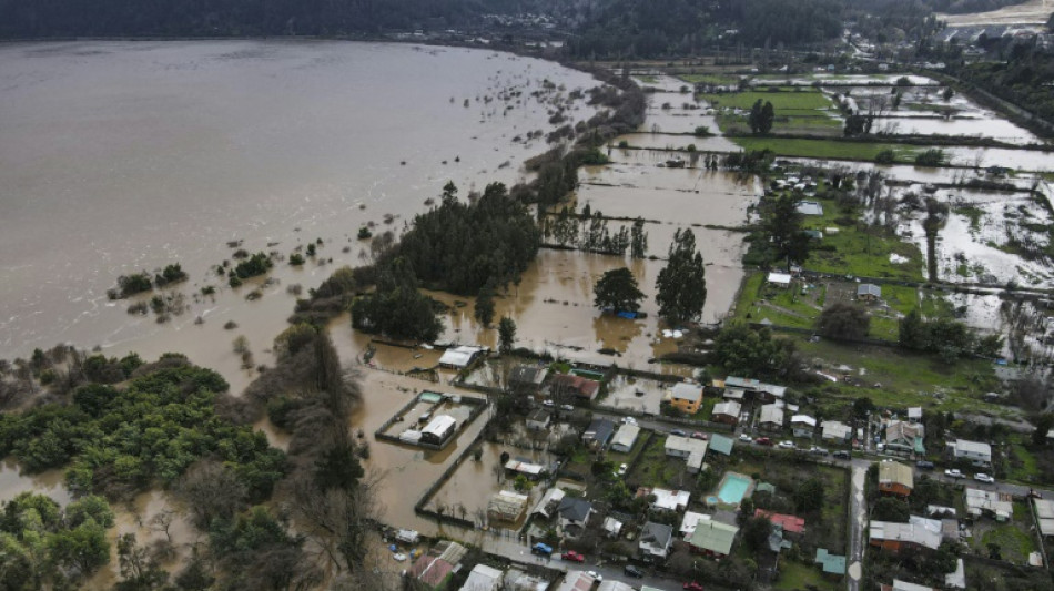 Inondations au Chili: deux morts et des milliers d'évacués