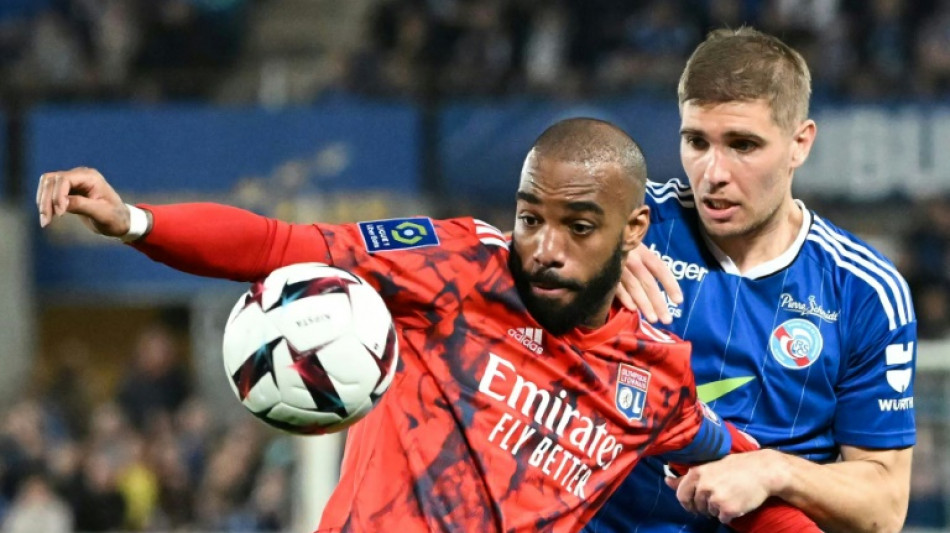 L1: vainqueur &agrave; Strasbourg, Lyon r&ecirc;ve toujours d'Europe