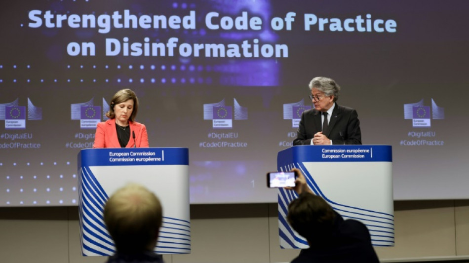 La UE presenta un c&oacute;digo para reforzar el combate a la desinformaci&oacute;n
