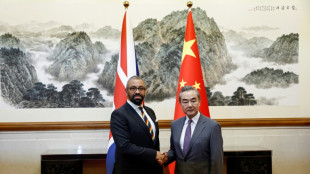 Britischer Au&szlig;enminister Cleverly spricht bei China-Besuch Streitthemen an