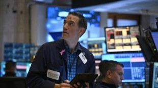 Wall Street ouvre en ordre dispers&eacute;, &eacute;puis&eacute;e apr&egrave;s une nouvelle pouss&eacute;e