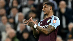 Lesionado, Rashford não joga mais na temporada