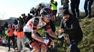 Fl&egrave;che wallonne: Pogacar d&eacute;fie Alaphilippe dans le Mur