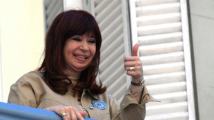 Ex-presidente Kirchner ir&aacute; a julgamento na Argentina por acobertar iranianos