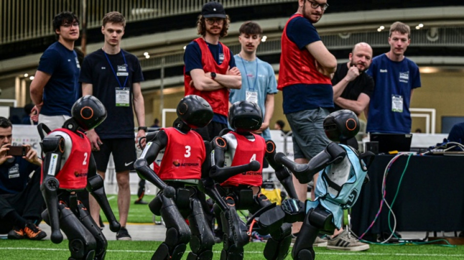 La RoboCup ou le charme discret du football robotique