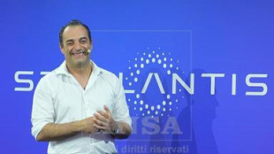 Stellantis, nel 2025 più ricavi e redditività a una cifra